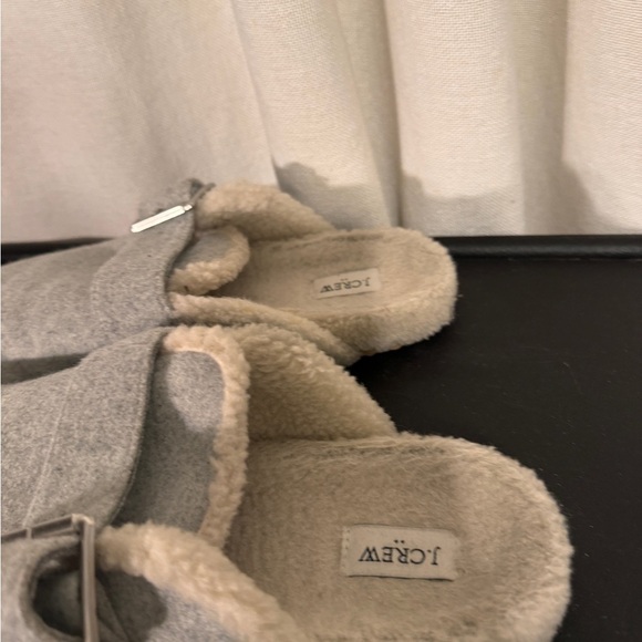 Jcrew slides 6.5 - Picture 3 of 8